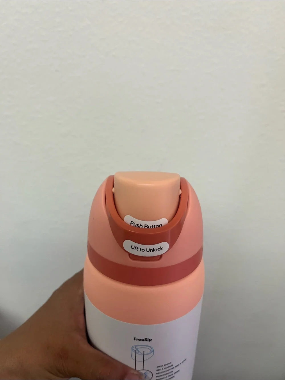 Owala 32 oz Water Bottle – Peach– Brand New